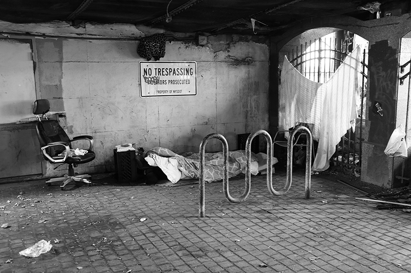 Homeless : Street Life : New York : Personal Photo Projects :  Richard Moore Photography : Photographer : 